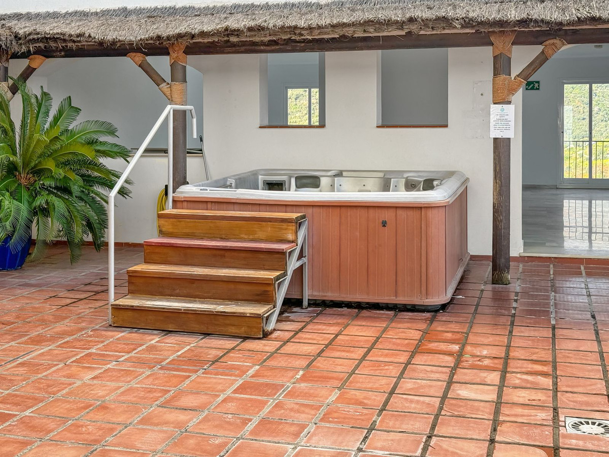 Duplex te koop in Estepona | 2 slaapkamers H5468851