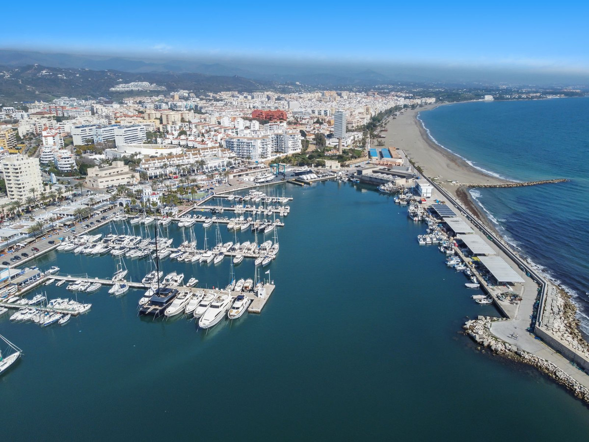 Duplex te koop in Estepona | 2 slaapkamers H5468851