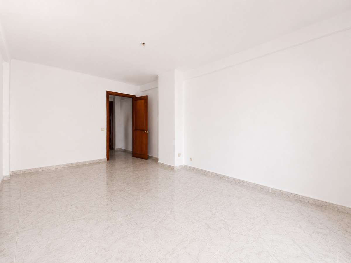 Appartement te koop in Estepona | 3 slaapkamers H5469283