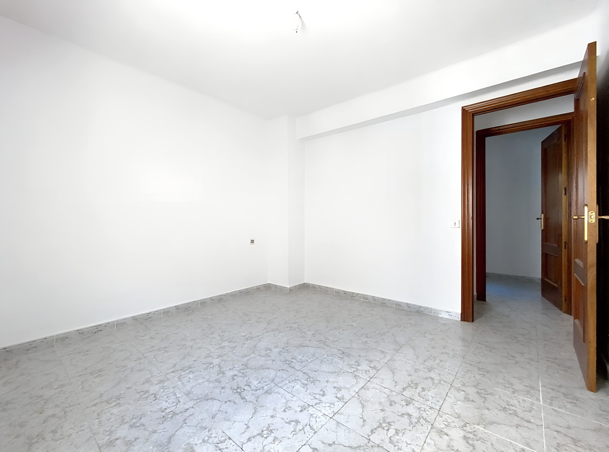 Appartement te koop in Estepona | 3 slaapkamers H5469283