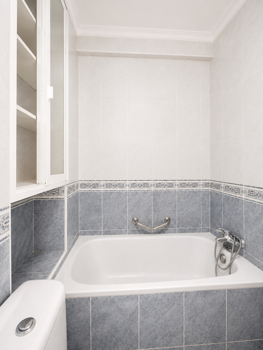 Appartement te koop in Estepona | 3 slaapkamers H5469283