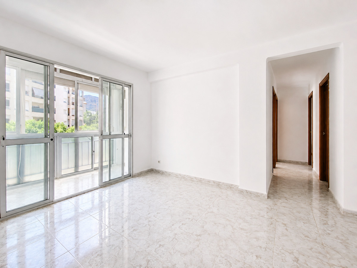 Appartement te koop in Estepona | 3 slaapkamers H5469283