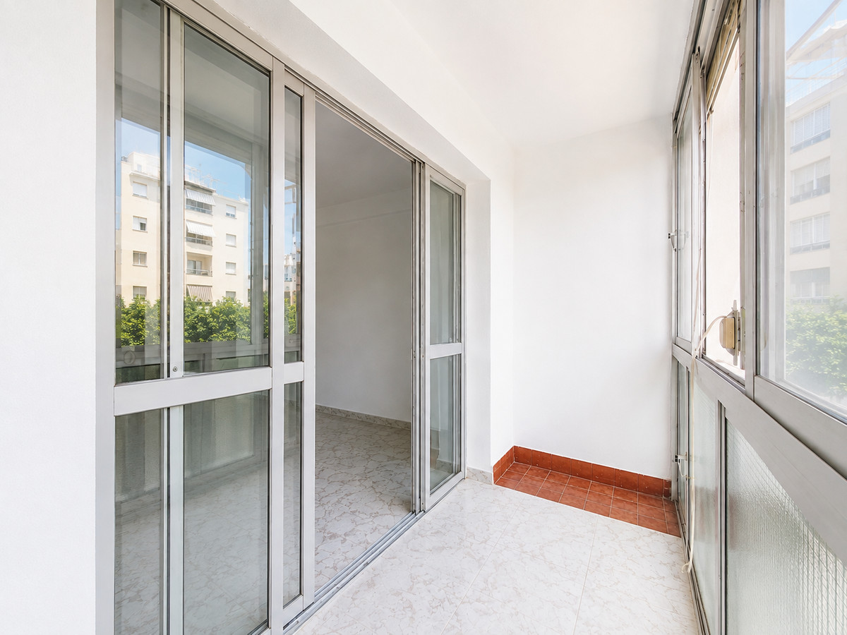 Appartement te koop in Estepona | 3 slaapkamers H5469283