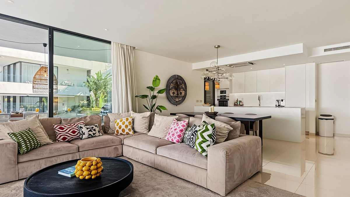 Appartement te koop in Estepona | 3 slaapkamers H5470435