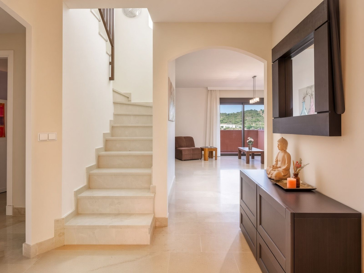 Appartement te koop in Estepona | 4 slaapkamers H5470447