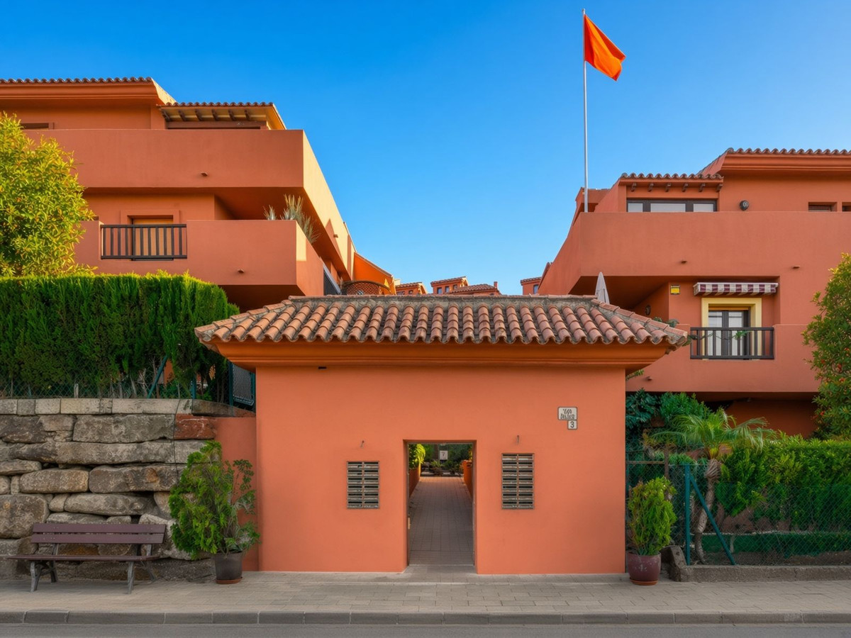 Appartement te koop in Estepona | 4 slaapkamers H5470447