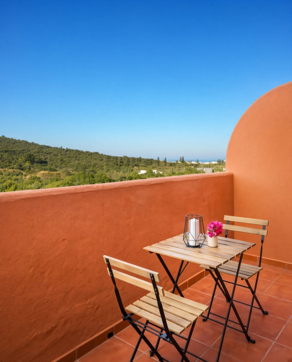 Appartement te koop in Estepona | 4 slaapkamers H5470447