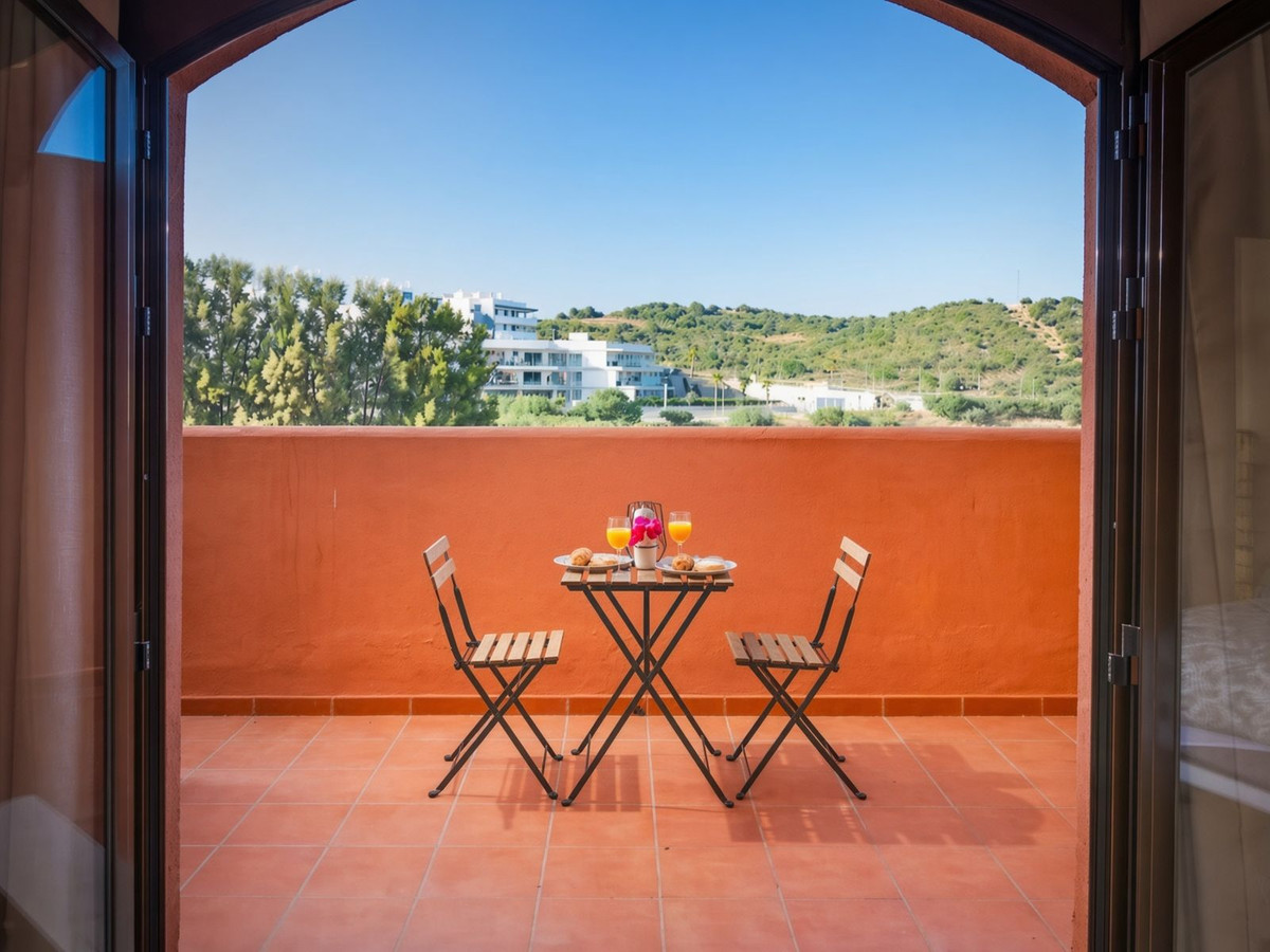 Appartement te koop in Estepona | 4 slaapkamers H5470447