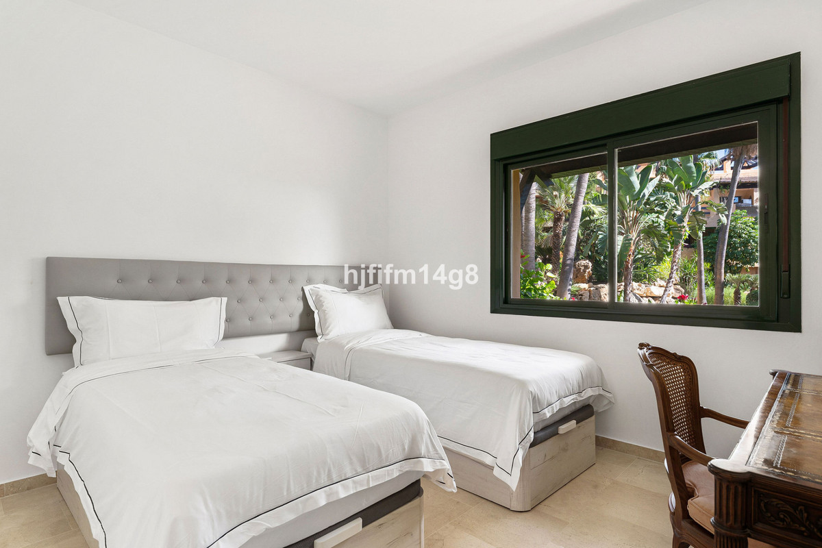 Appartement te koop in Estepona | 3 slaapkamers H5471506