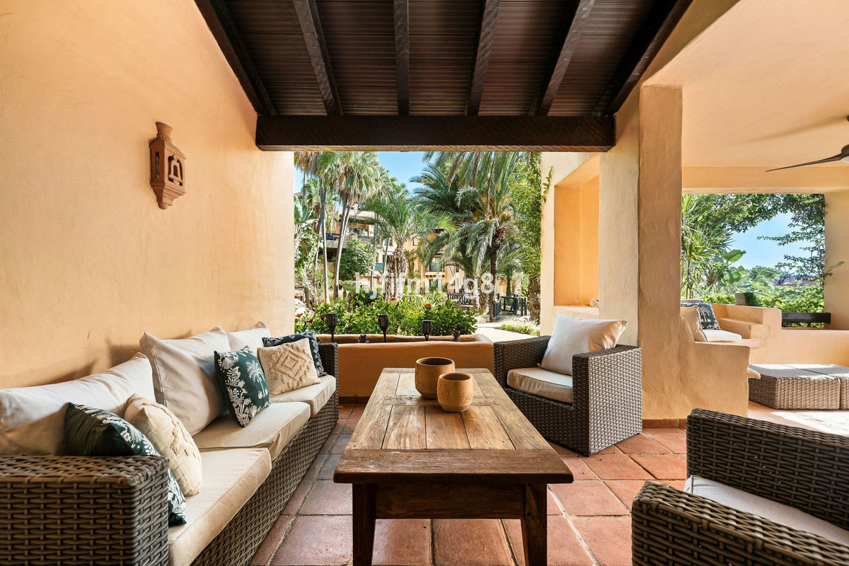 Appartement te koop in Estepona | 3 slaapkamers H5471506