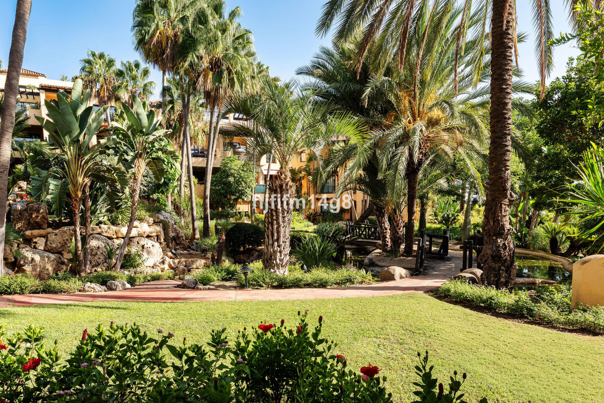 Appartement te koop in Estepona | 3 slaapkamers H5471506