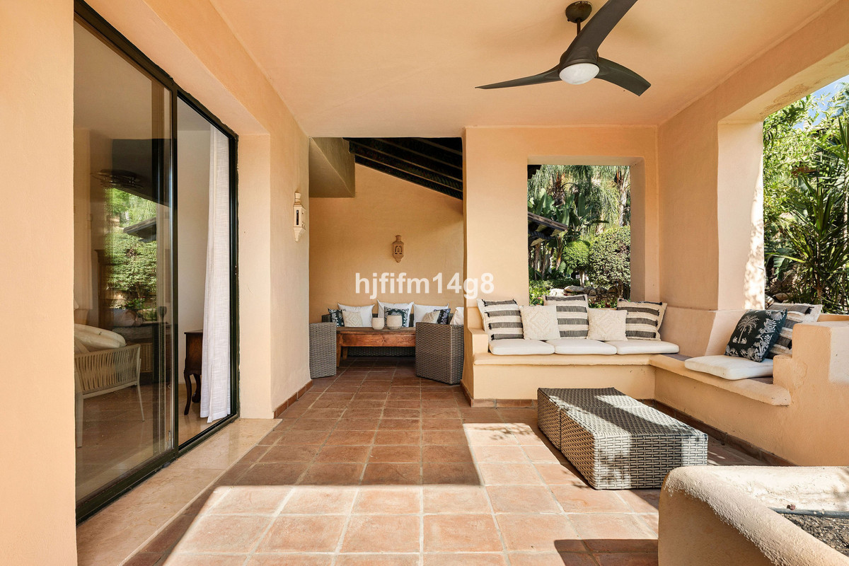 Appartement te koop in Estepona | 3 slaapkamers H5471506