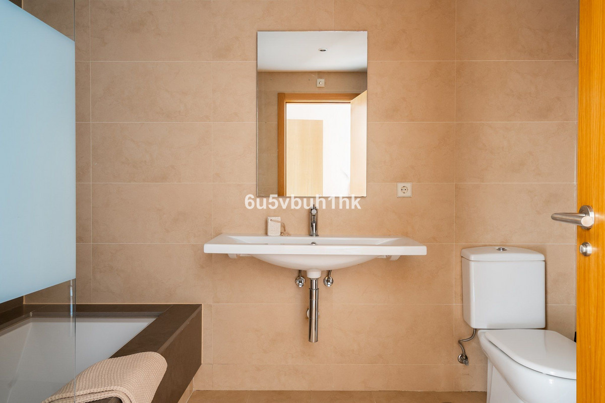Appartement te koop in Estepona | 2 slaapkamers H5474284