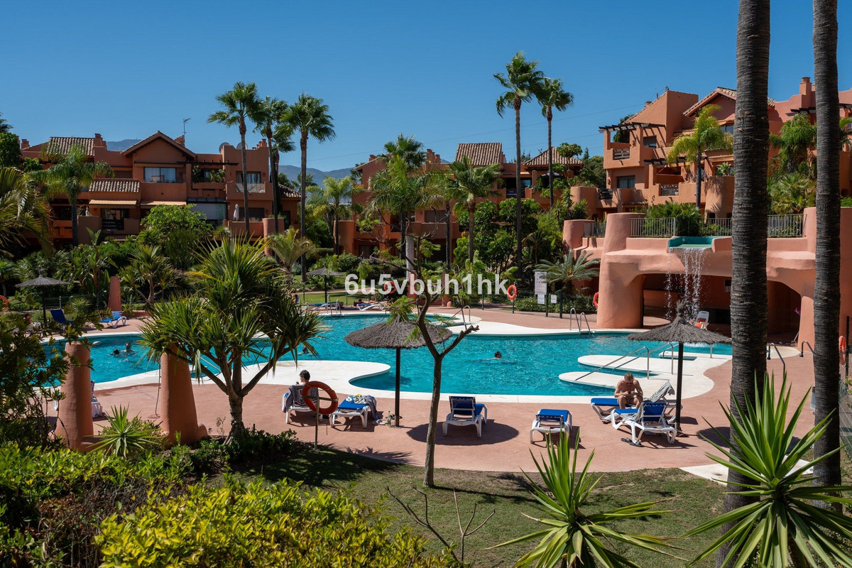 Appartement te koop in Estepona | 2 slaapkamers H5474284