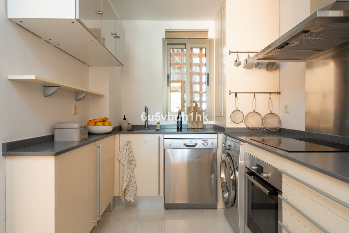 Appartement te koop in Estepona | 2 slaapkamers H5474284