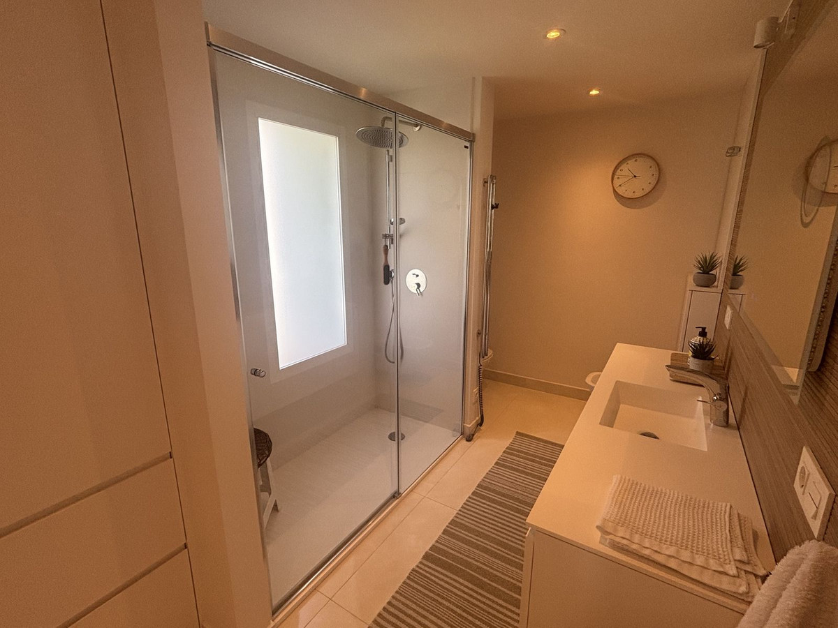 Appartement te koop in Estepona | 2 slaapkamers H5475778