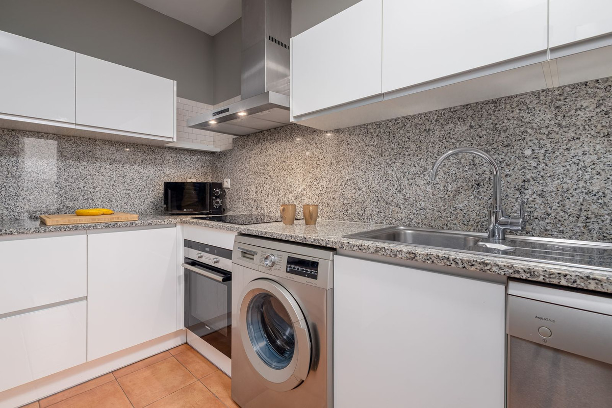 Appartement te koop in Estepona | 2 slaapkamers H5477392