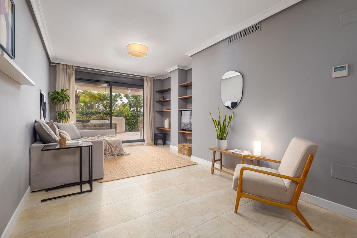 Appartement te koop in Estepona | 2 slaapkamers H5477392