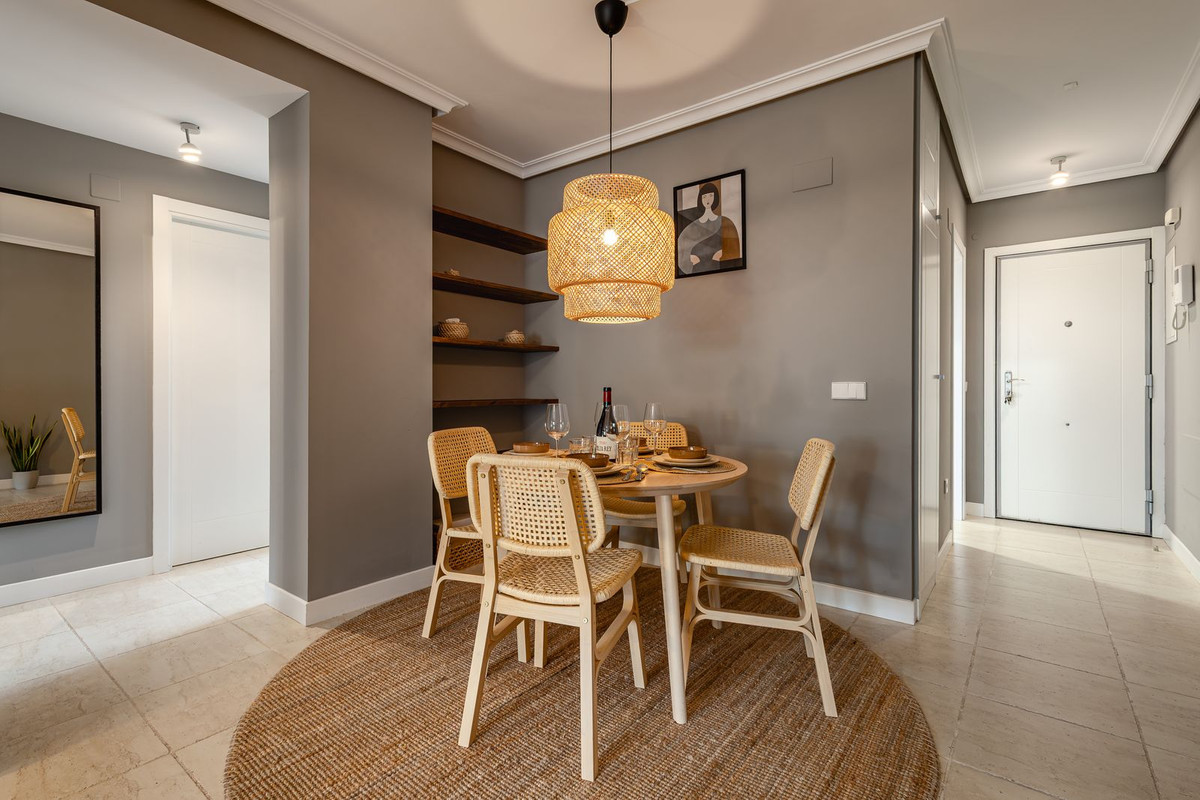 Appartement te koop in Estepona | 2 slaapkamers H5477392