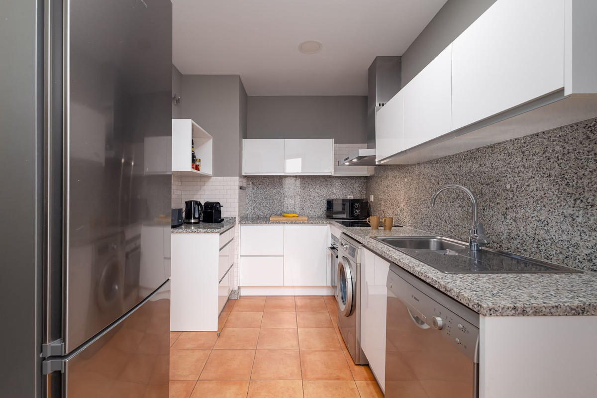 Appartement te koop in Estepona | 2 slaapkamers H5477392