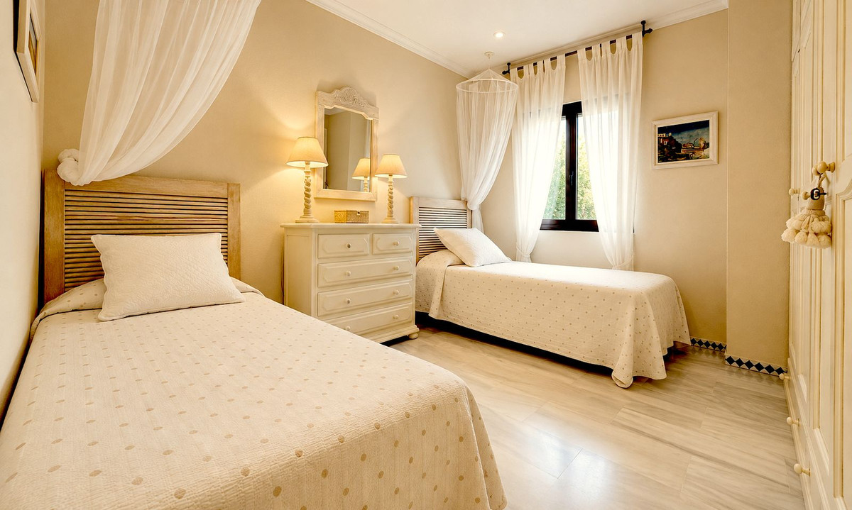 Appartement te koop in Estepona | 3 slaapkamers H5477398