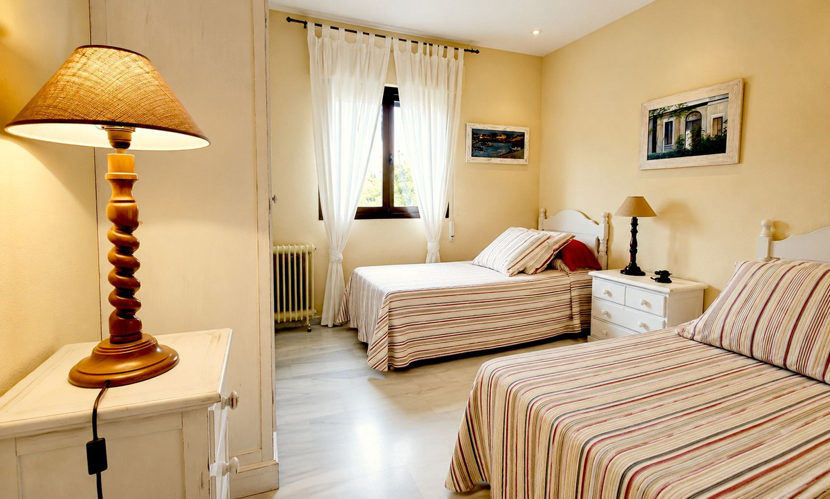 Appartement te koop in Estepona | 3 slaapkamers H5477398