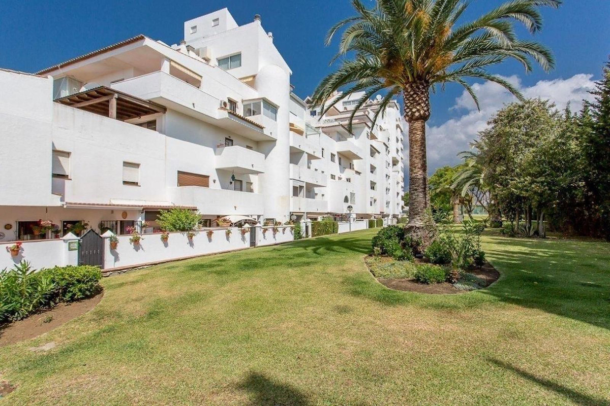 Appartement te koop in Estepona | 3 slaapkamers H5477398