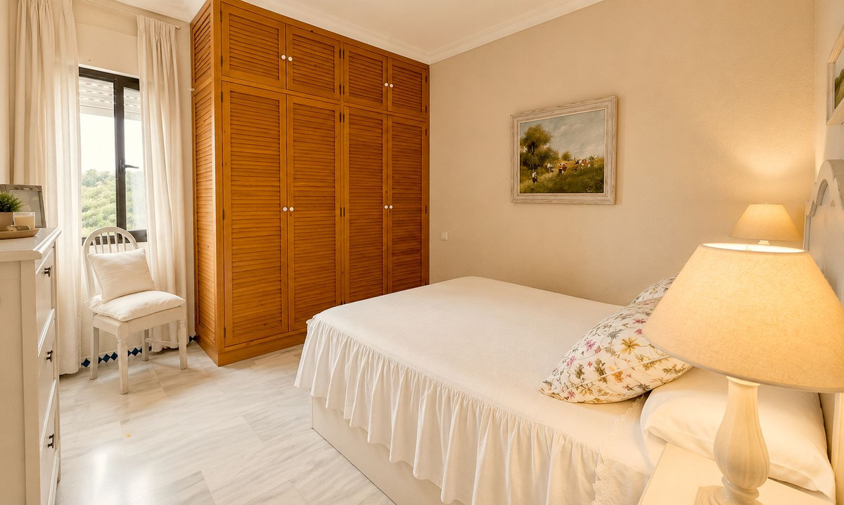 Appartement te koop in Estepona | 3 slaapkamers H5477398