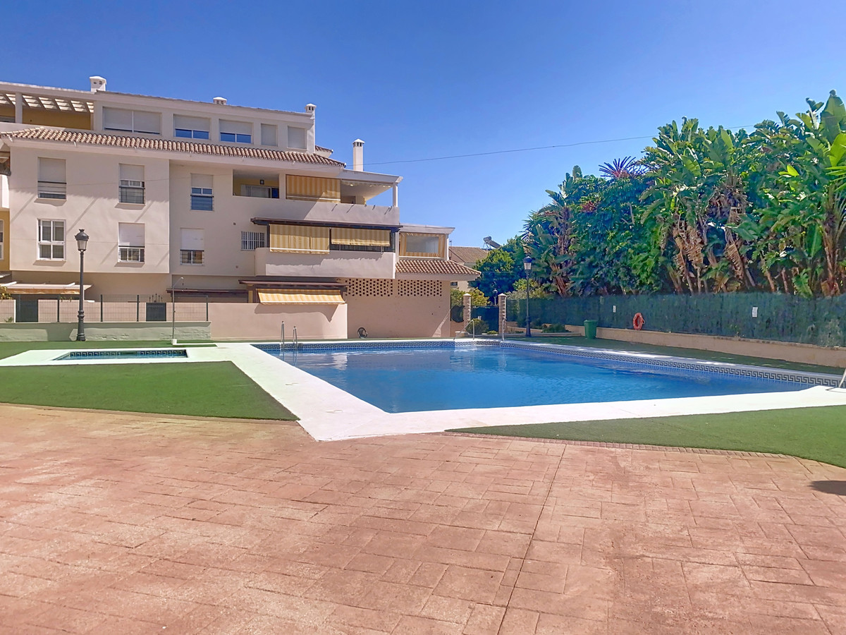 Appartement te koop in Estepona | 2 slaapkamers H5477503
