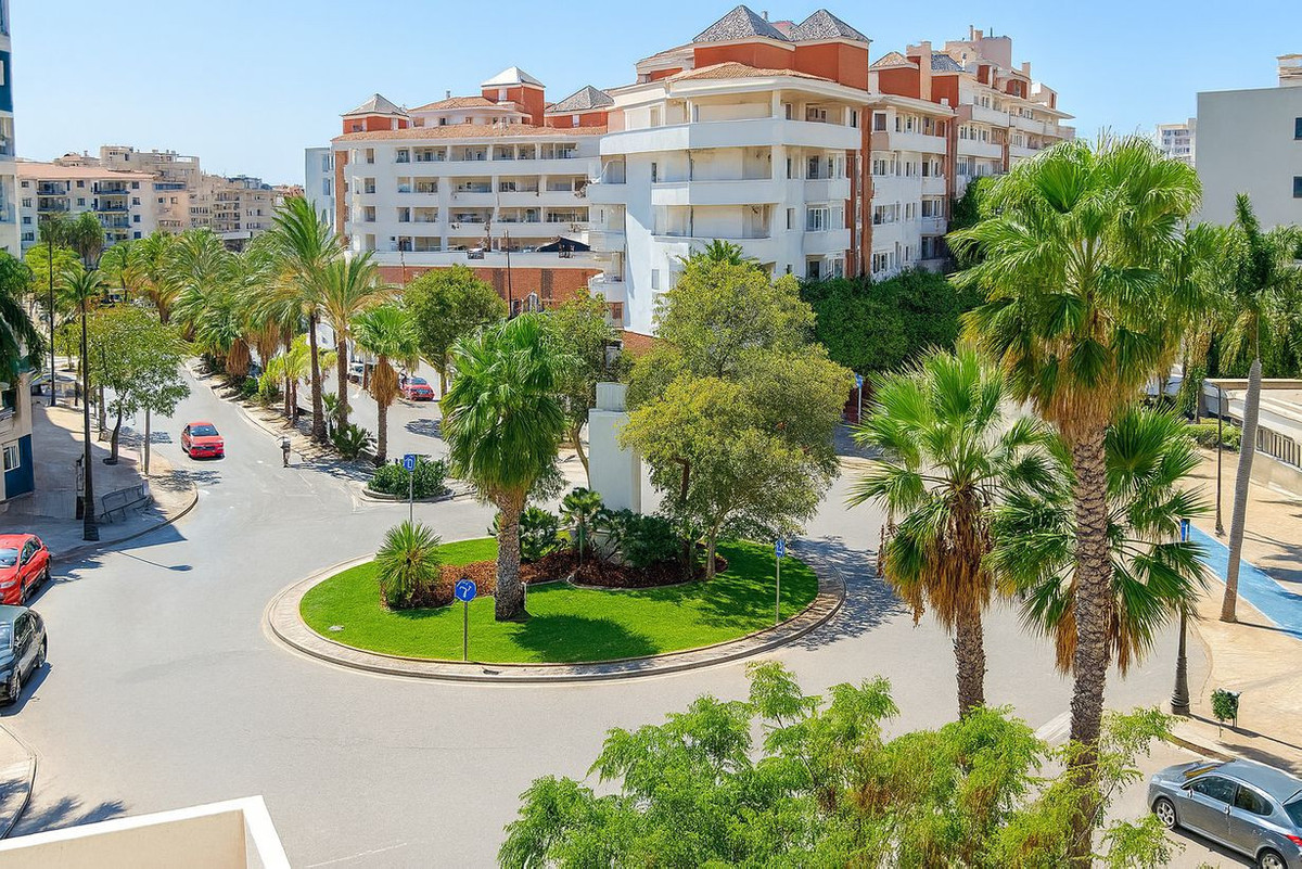 Appartement te koop in Estepona | 2 slaapkamers H5477503