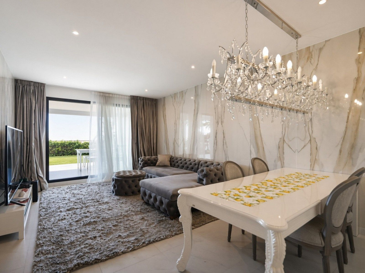 Appartement te koop in Estepona | 2 slaapkamers H5478862