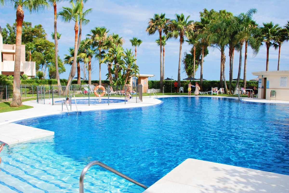 Appartement te koop in Estepona | 1 slaapkamers H5479888