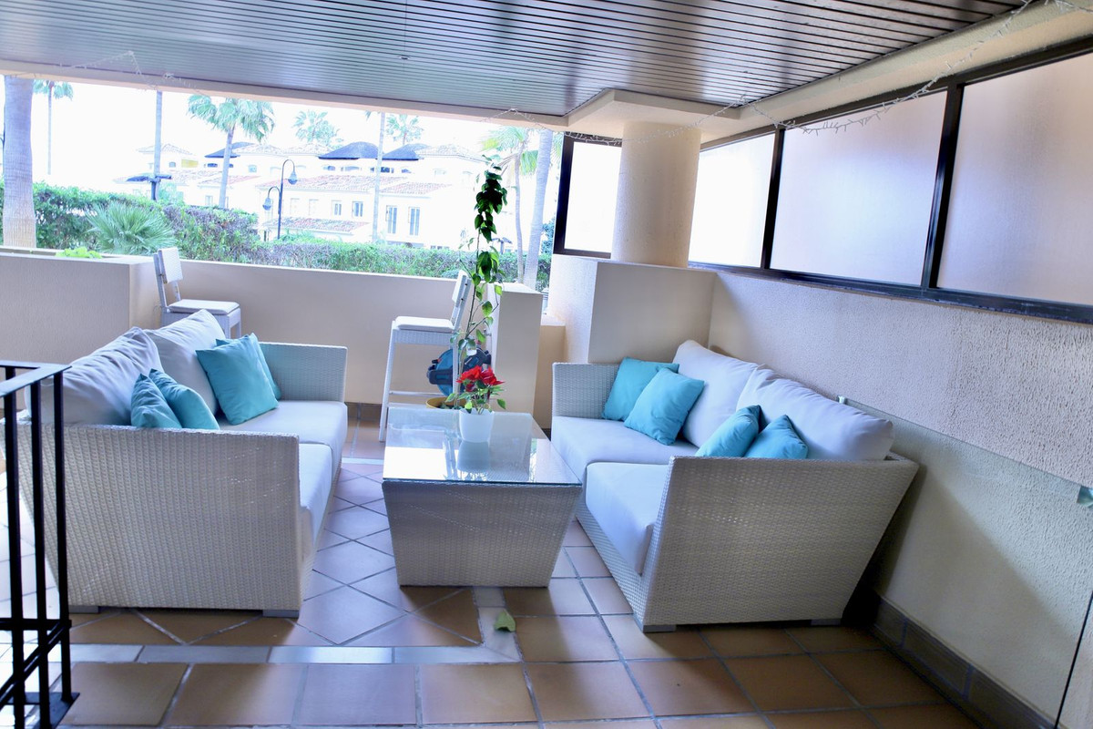 Appartement te koop in Estepona | 1 slaapkamers H5479888