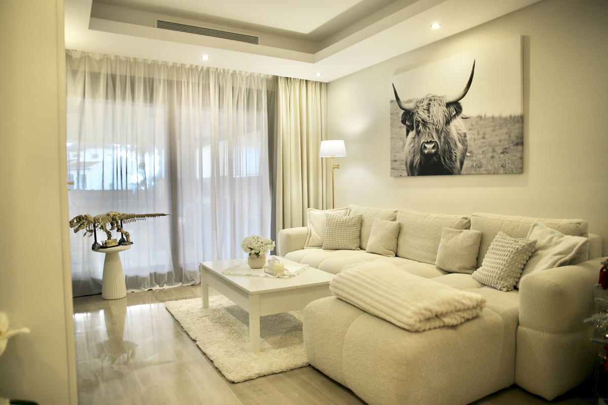 Appartement te koop in Estepona | 1 slaapkamers H5479888