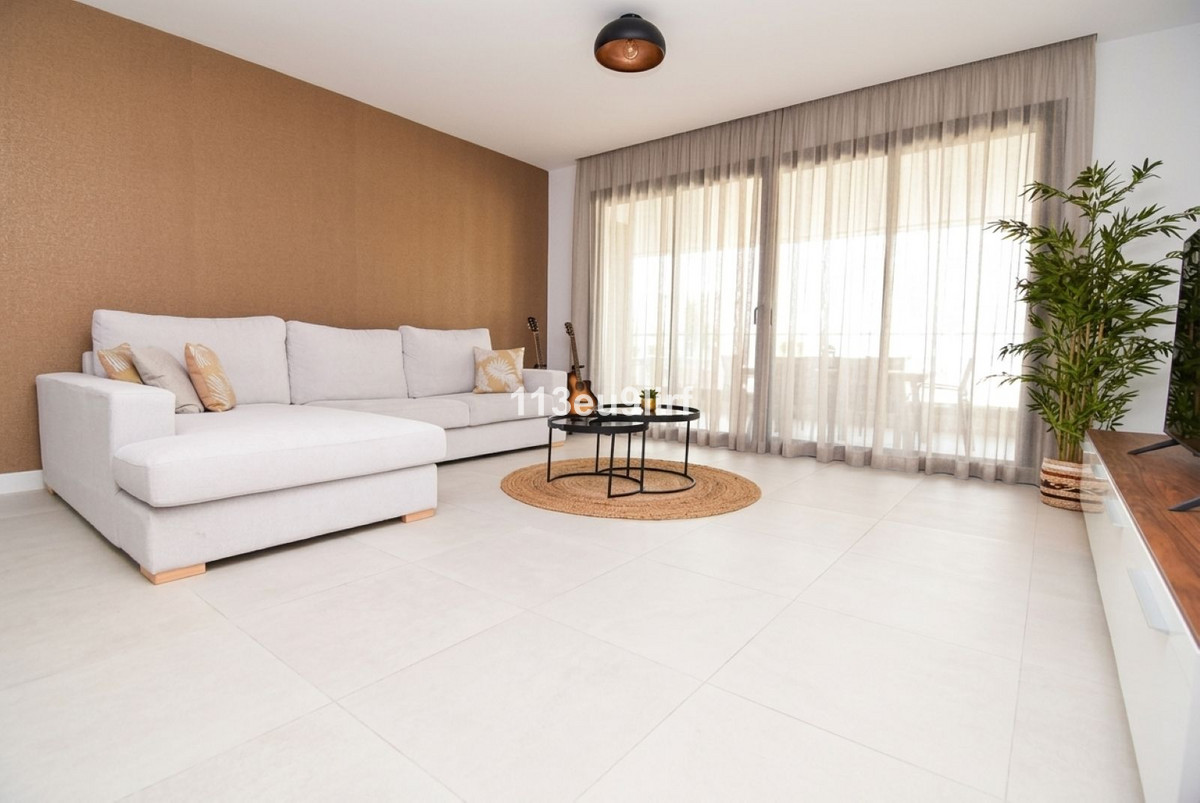 Appartement te koop in Estepona | 3 slaapkamers H5479933