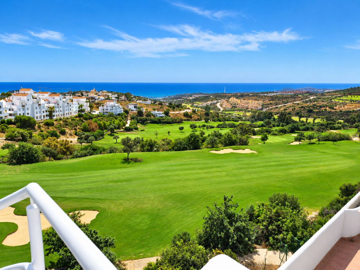 Penthouse te koop in Estepona | 2 slaapkamers H5480578