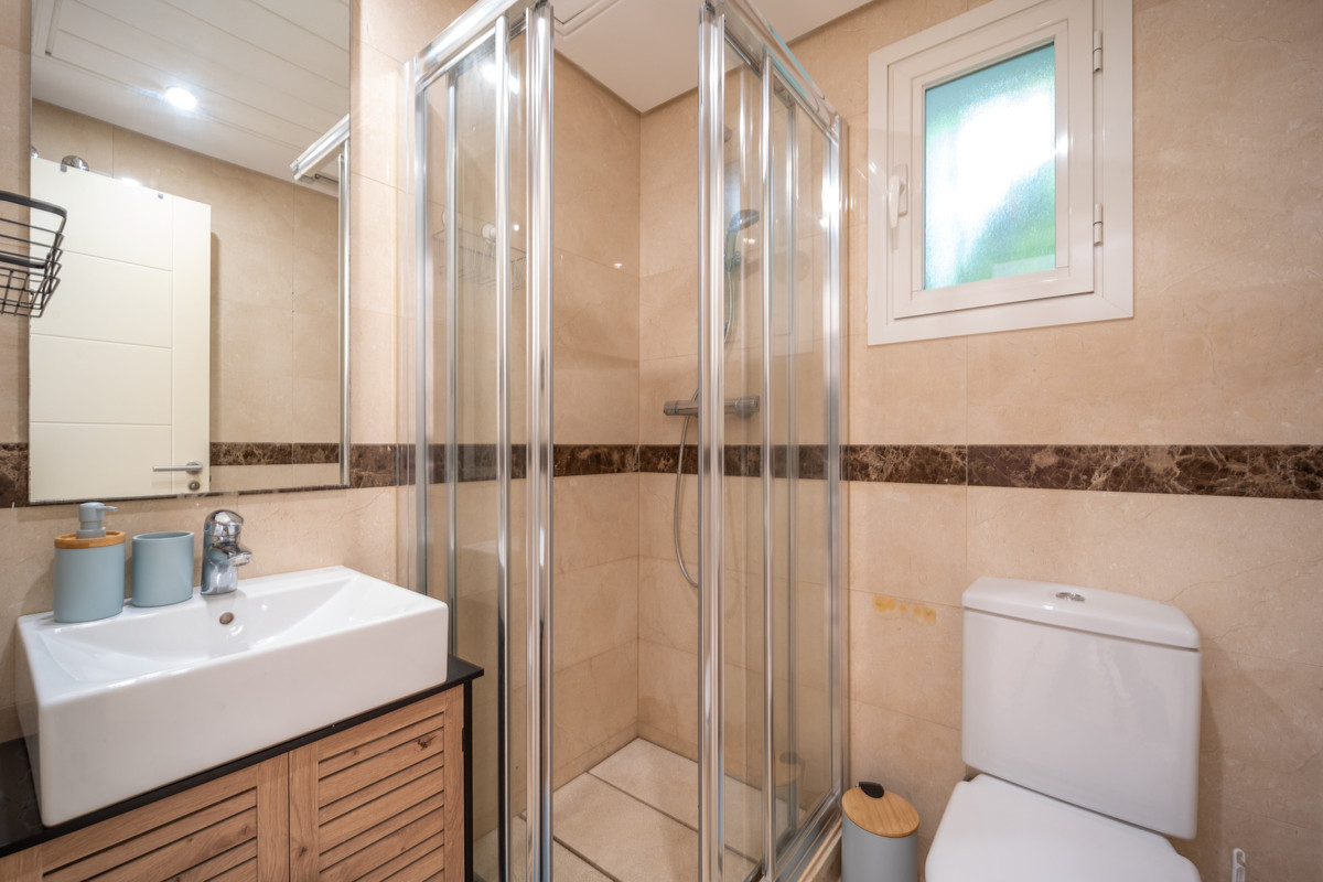 Appartement te koop in Estepona | 2 slaapkamers H5481028