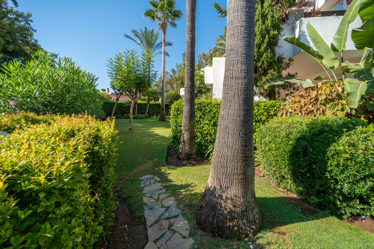 Appartement te koop in Estepona | 2 slaapkamers H5481028