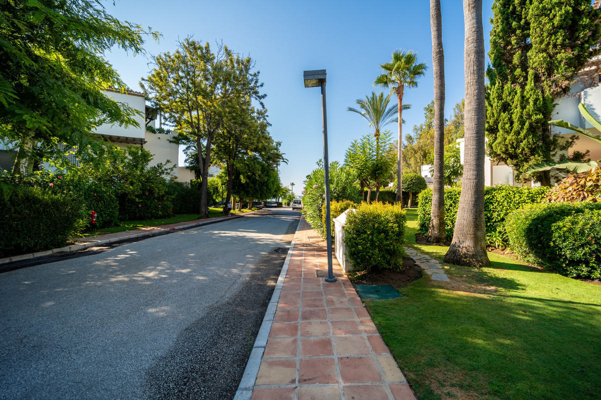 Appartement te koop in Estepona | 2 slaapkamers H5481028