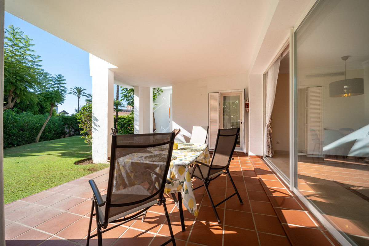 Appartement te koop in Estepona | 2 slaapkamers H5481028