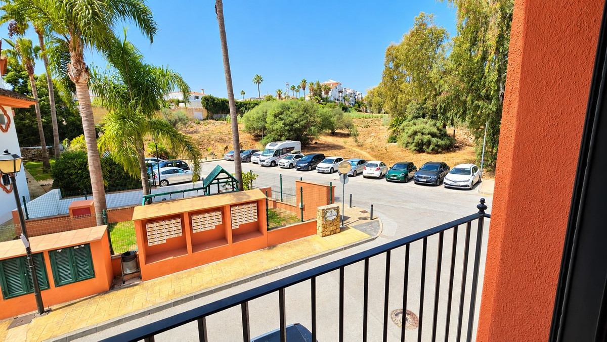 Appartement te koop in Estepona | 3 slaapkamers H5481475