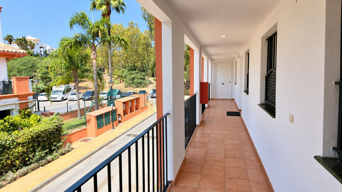 Appartement te koop in Estepona | 3 slaapkamers H5481475
