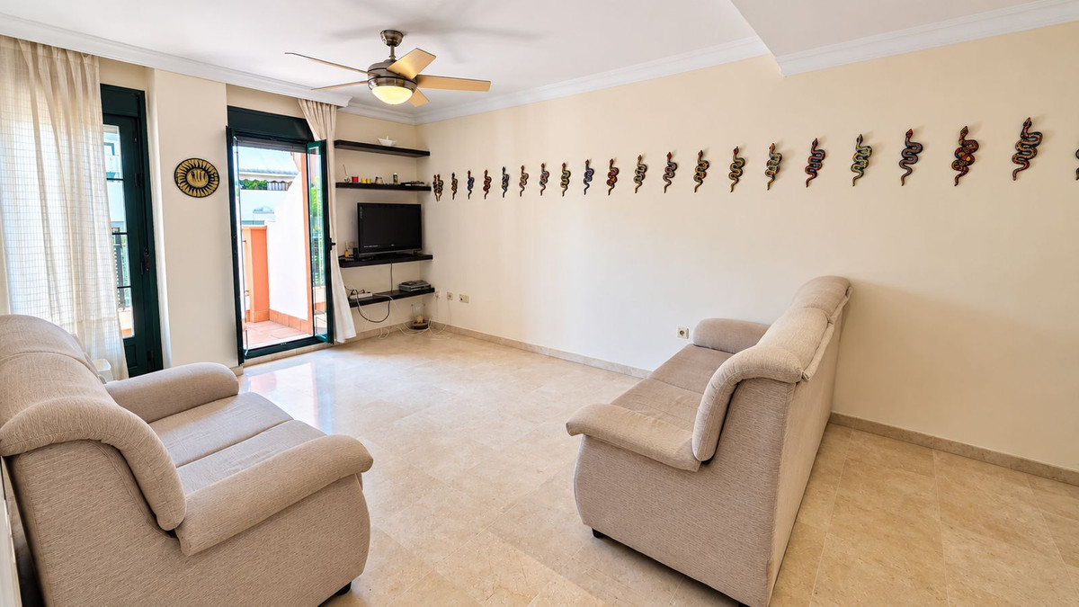 Appartement te koop in Estepona | 3 slaapkamers H5481475