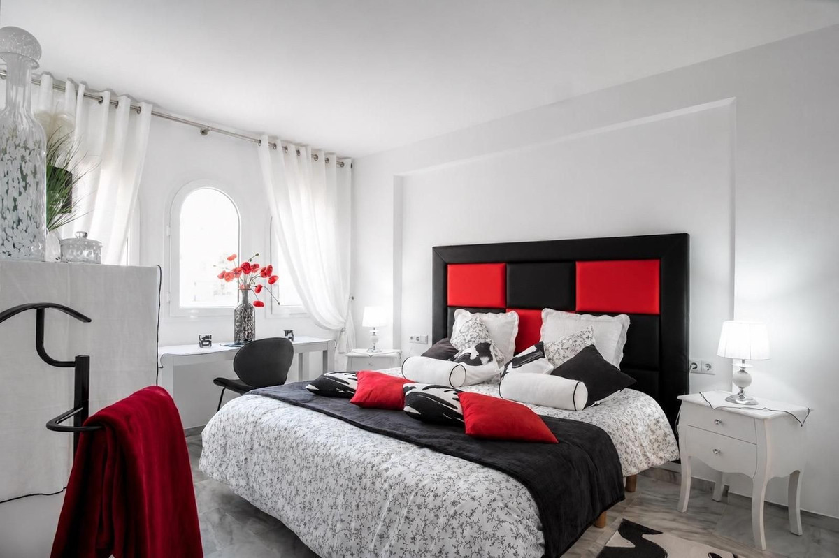 Appartement te koop in Estepona | 2 slaapkamers H5481556