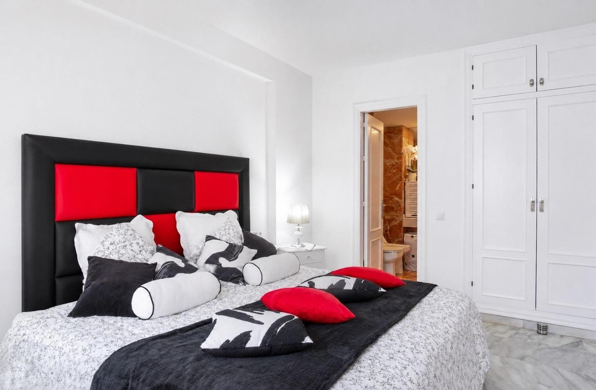 Appartement te koop in Estepona | 2 slaapkamers H5481556