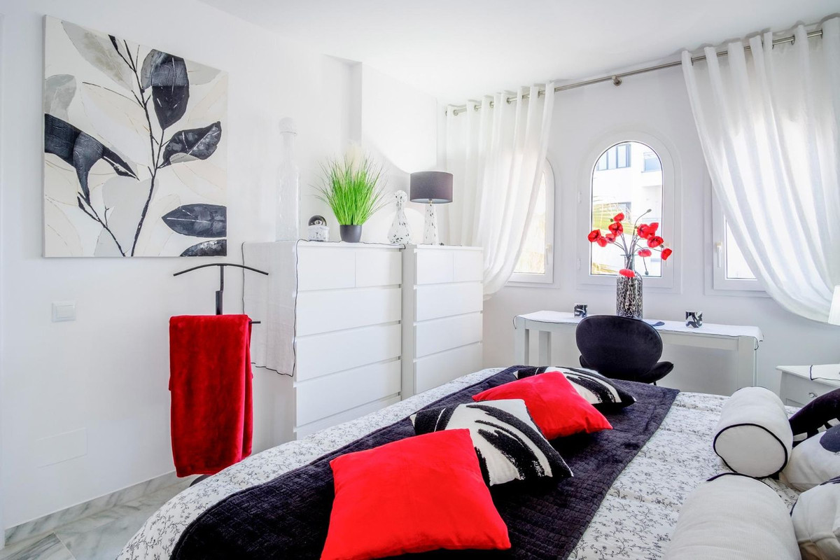 Appartement te koop in Estepona | 2 slaapkamers H5481556