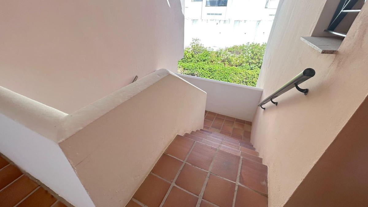 Appartement te koop in Estepona | 2 slaapkamers H5481556