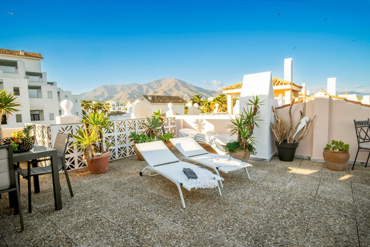 Appartement te koop in Estepona | 2 slaapkamers H5481556