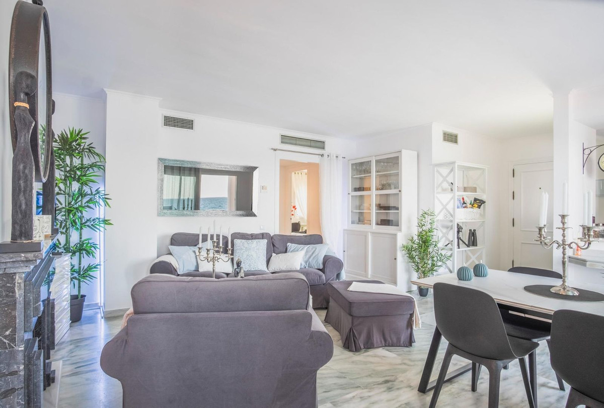 Appartement te koop in Estepona | 2 slaapkamers H5481556