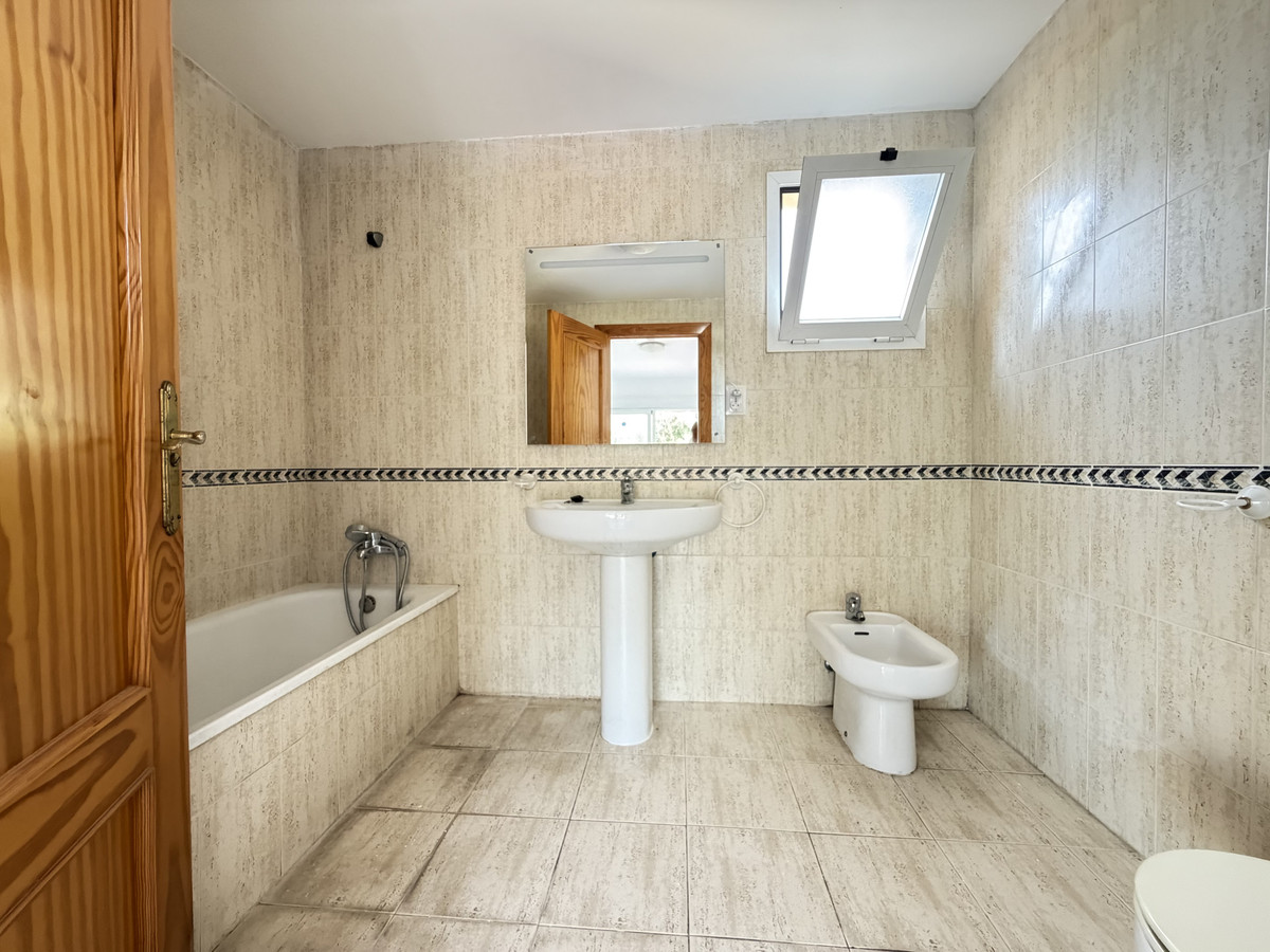 Duplex te koop in Estepona | 3 slaapkamers H5481880